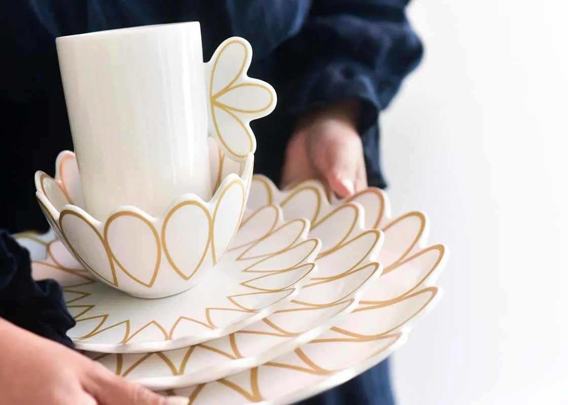 Deco Gold Scallop Mug, Set of 4
