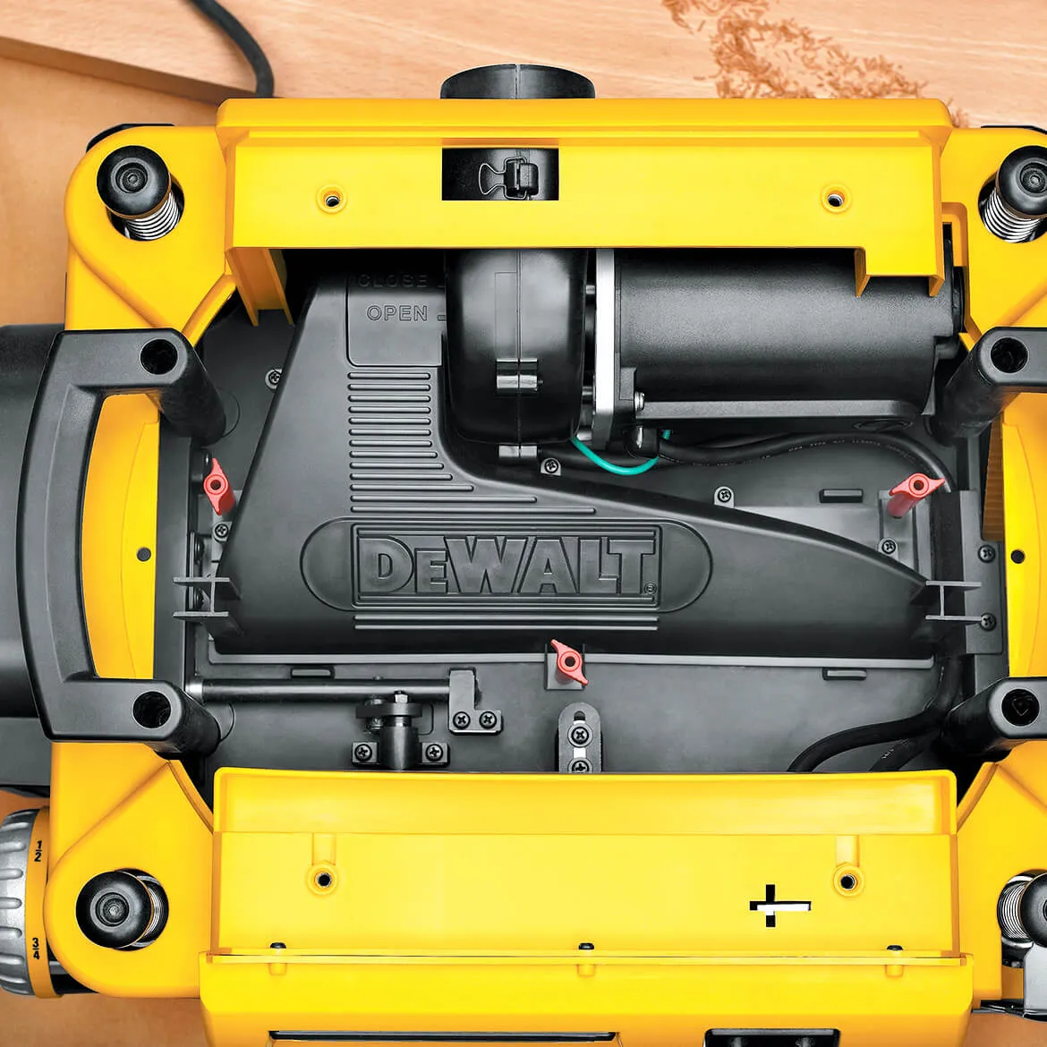 DeWALT DW735X 13-Inch Two-Speed Woodworking Thickness Planer   Tables & Knives