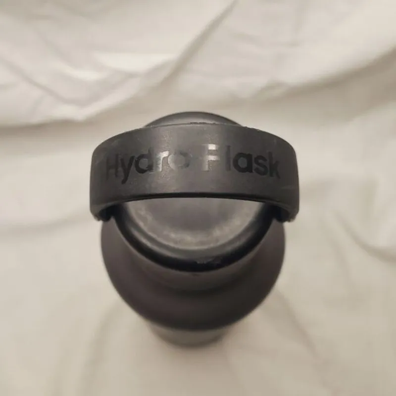 Hydro Flask 21 Oz Standard Flex Cap Stone