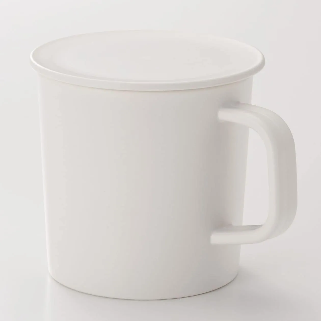 Polypropylene Mug With Lid - White