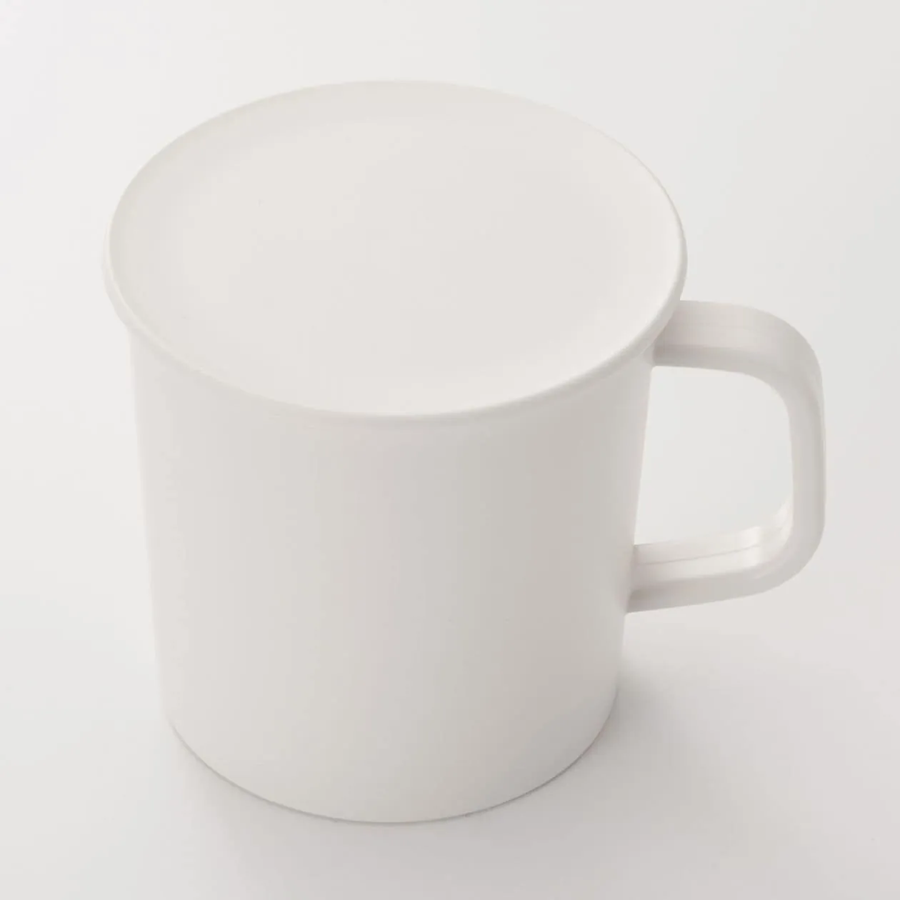 Polypropylene Mug With Lid - White